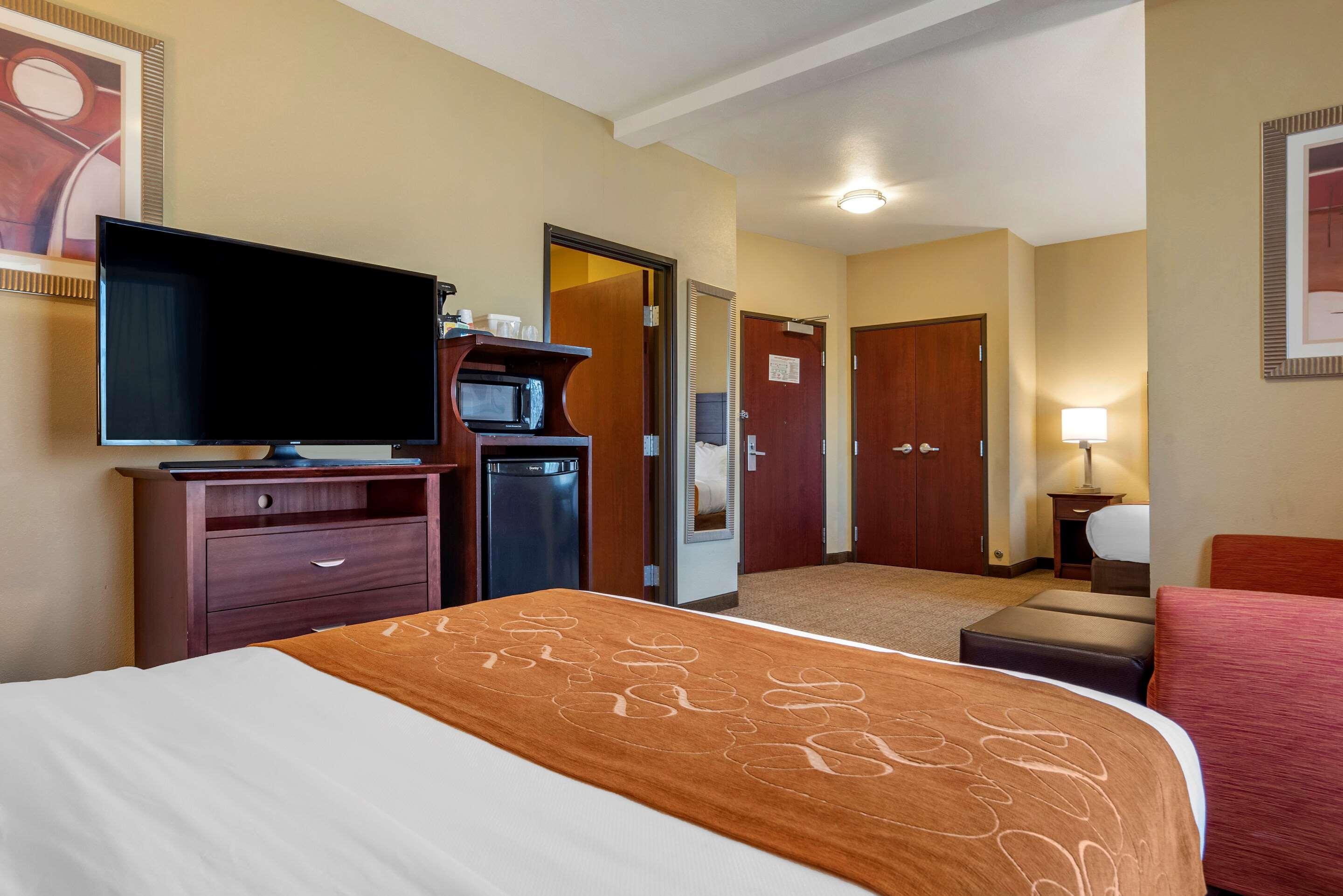 Comfort Suites Airport South Montgomery Dış mekan fotoğraf
