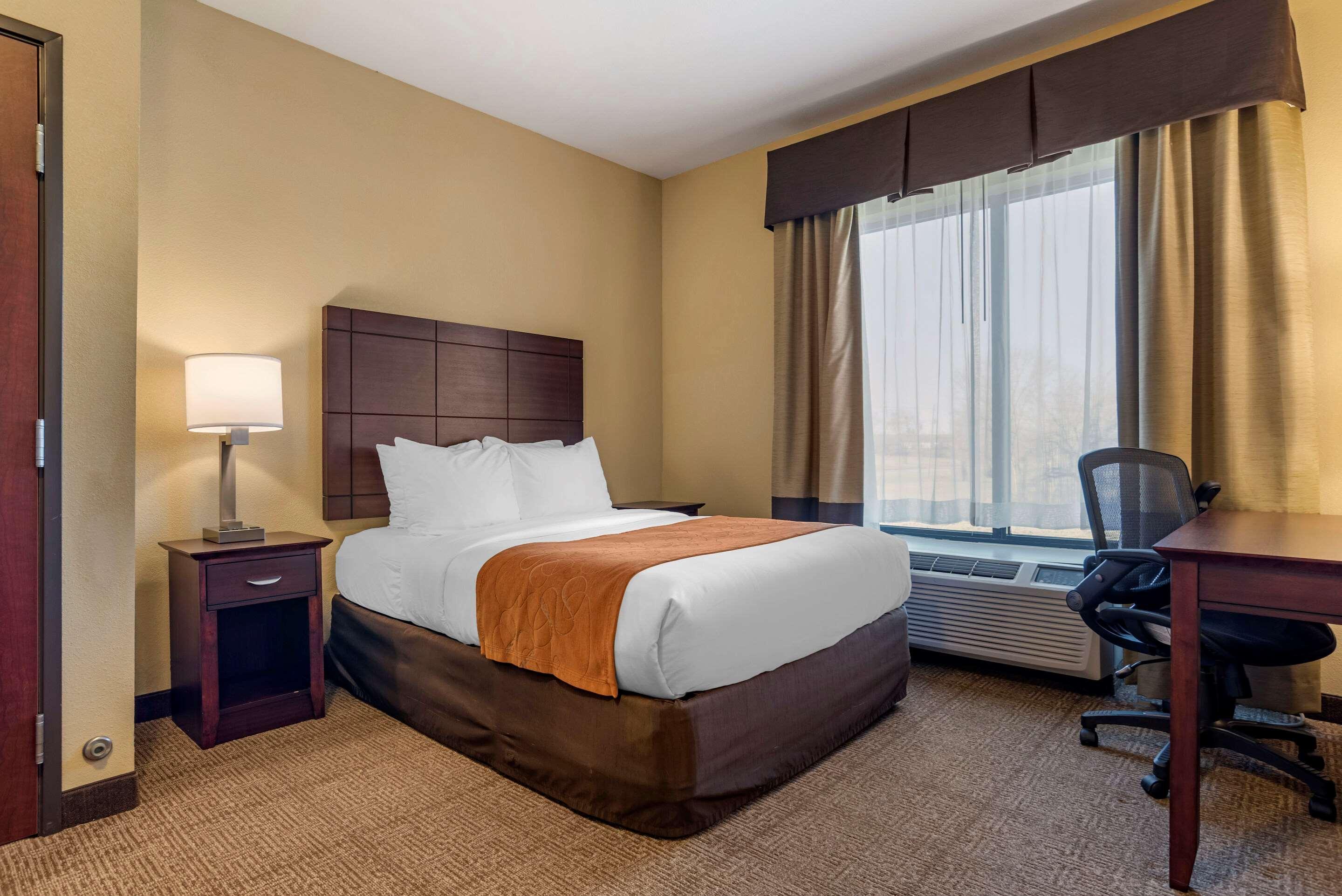 Comfort Suites Airport South Montgomery Dış mekan fotoğraf