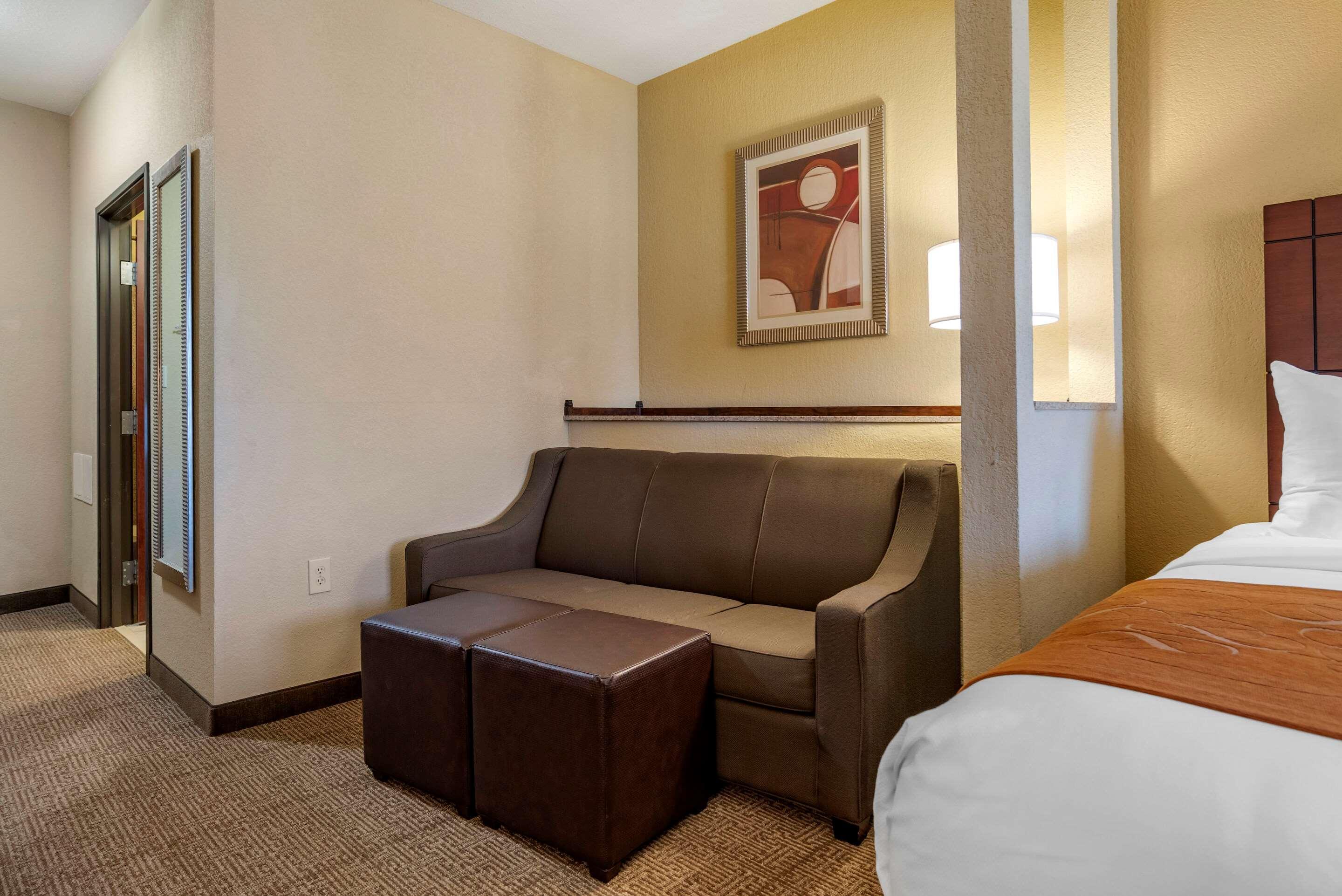 Comfort Suites Airport South Montgomery Dış mekan fotoğraf