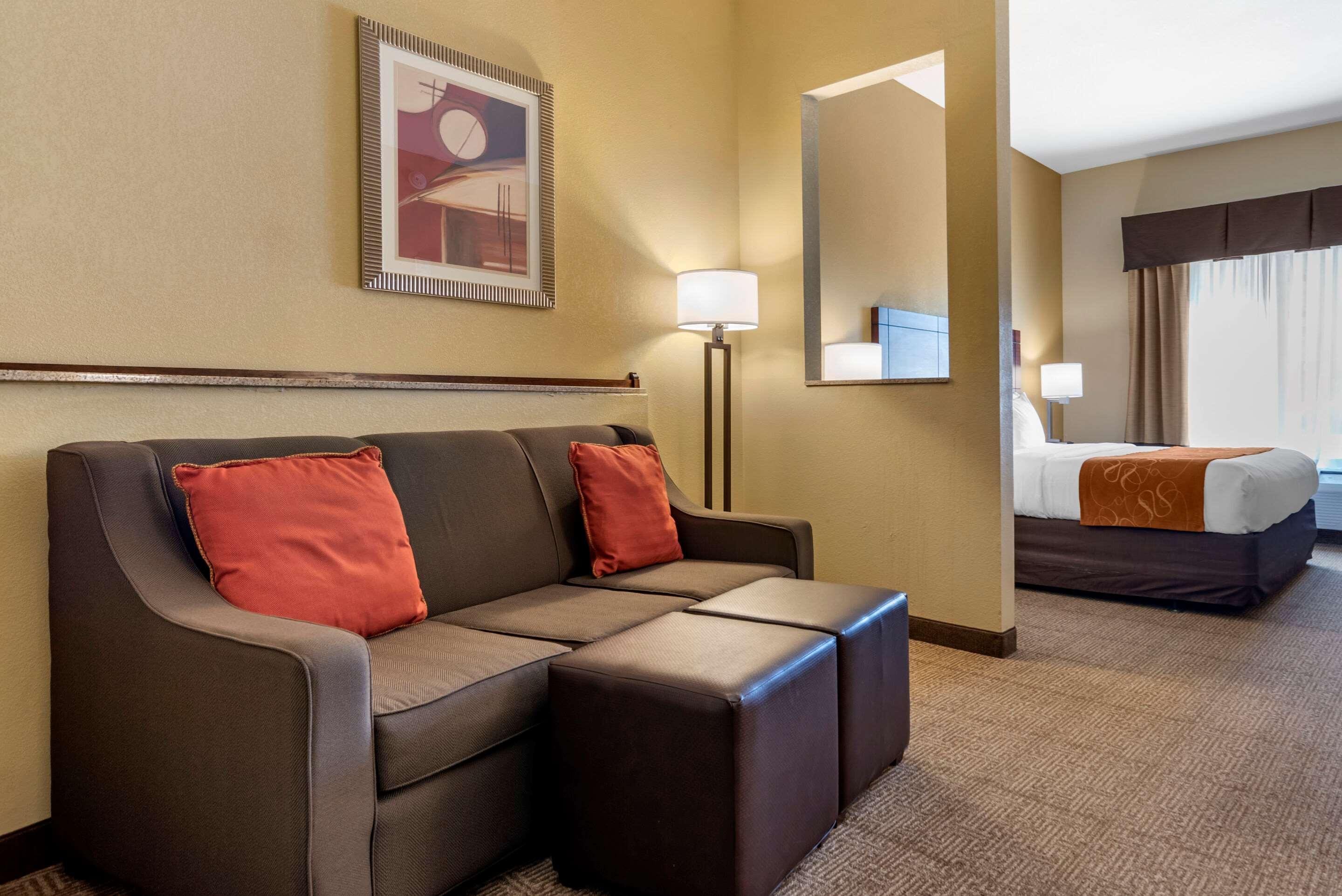 Comfort Suites Airport South Montgomery Dış mekan fotoğraf