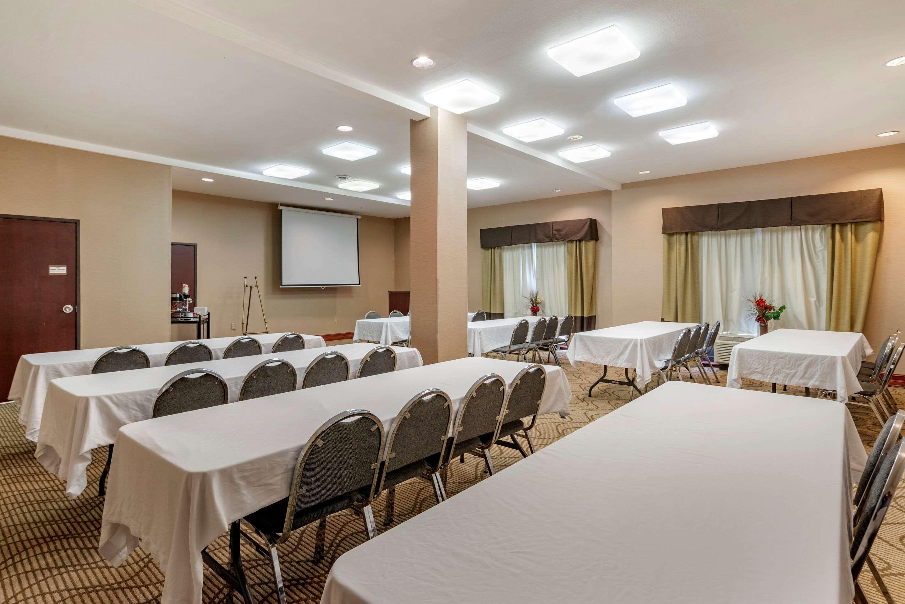 Comfort Suites Airport South Montgomery Dış mekan fotoğraf
