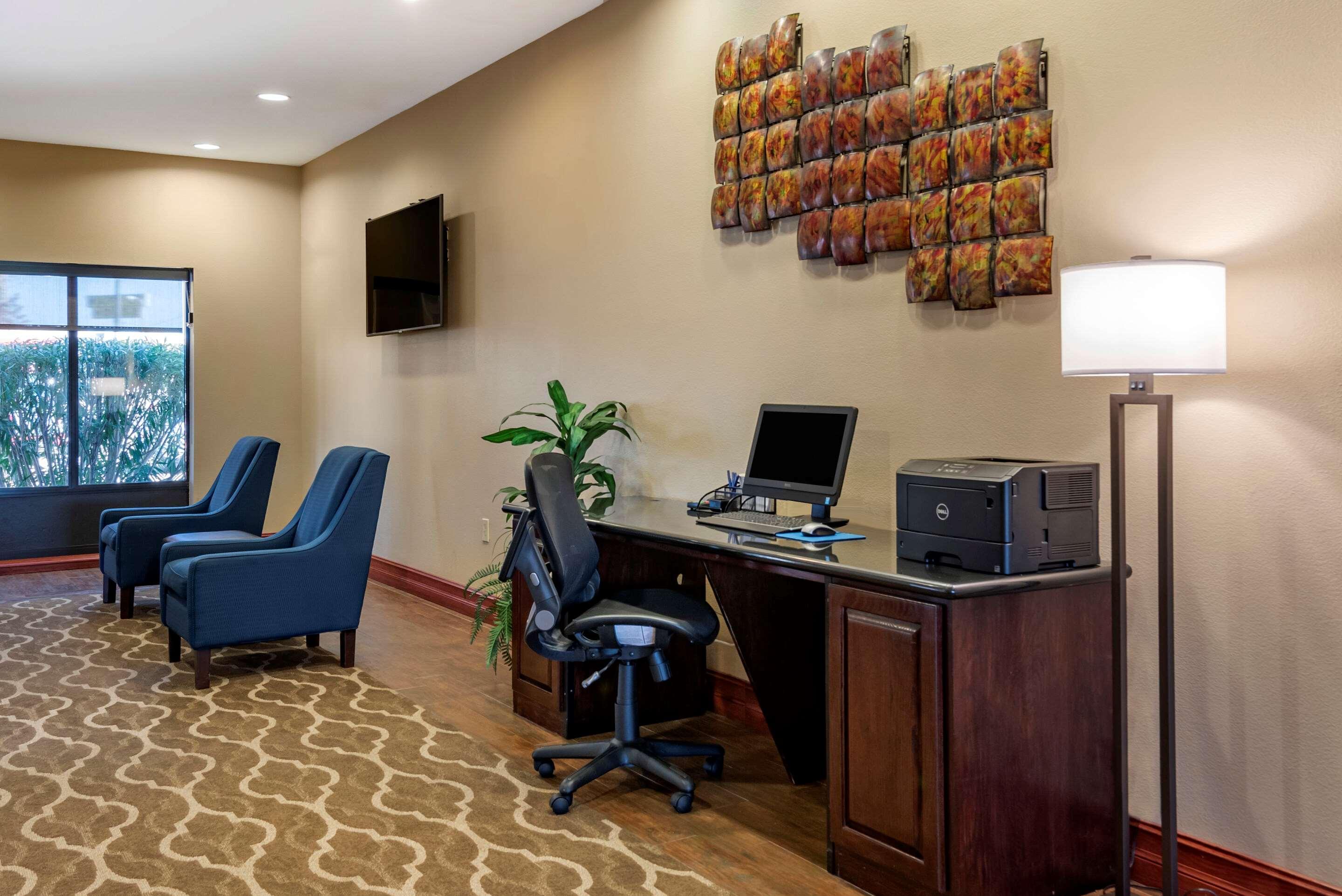 Comfort Suites Airport South Montgomery Dış mekan fotoğraf