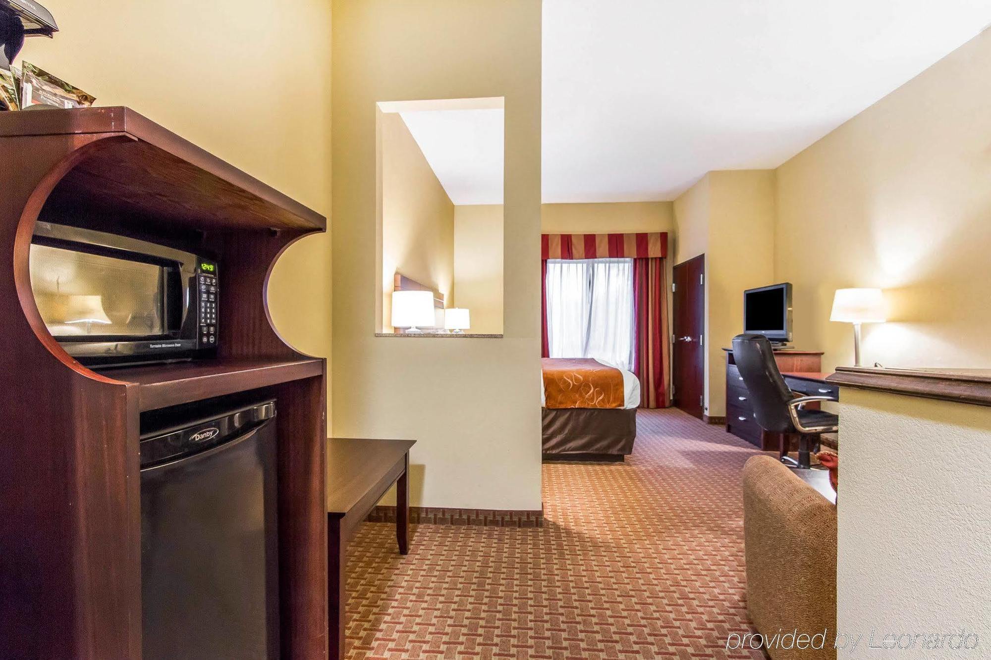 Comfort Suites Airport South Montgomery Dış mekan fotoğraf